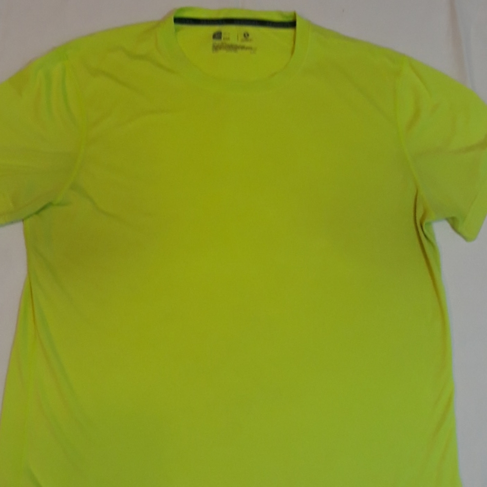 Xersion neon yellow top.
